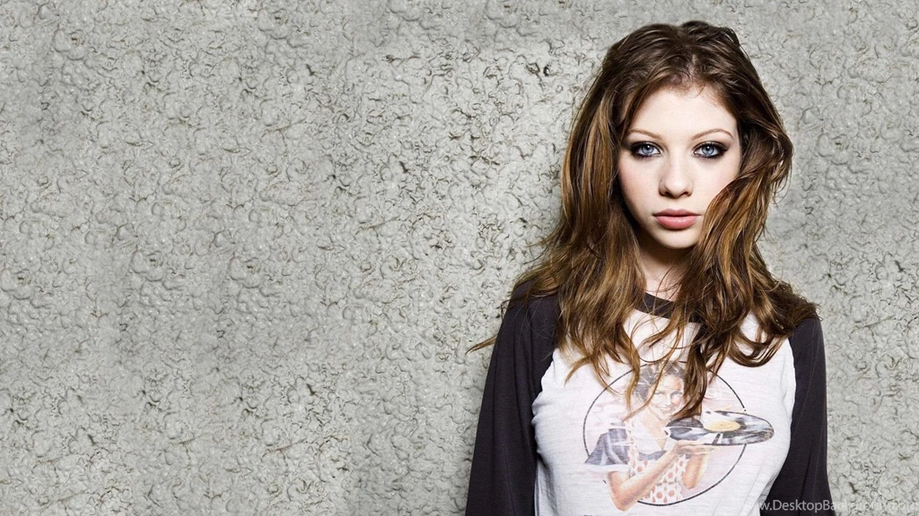 Michelle Trachtenberg HD Wallpapers