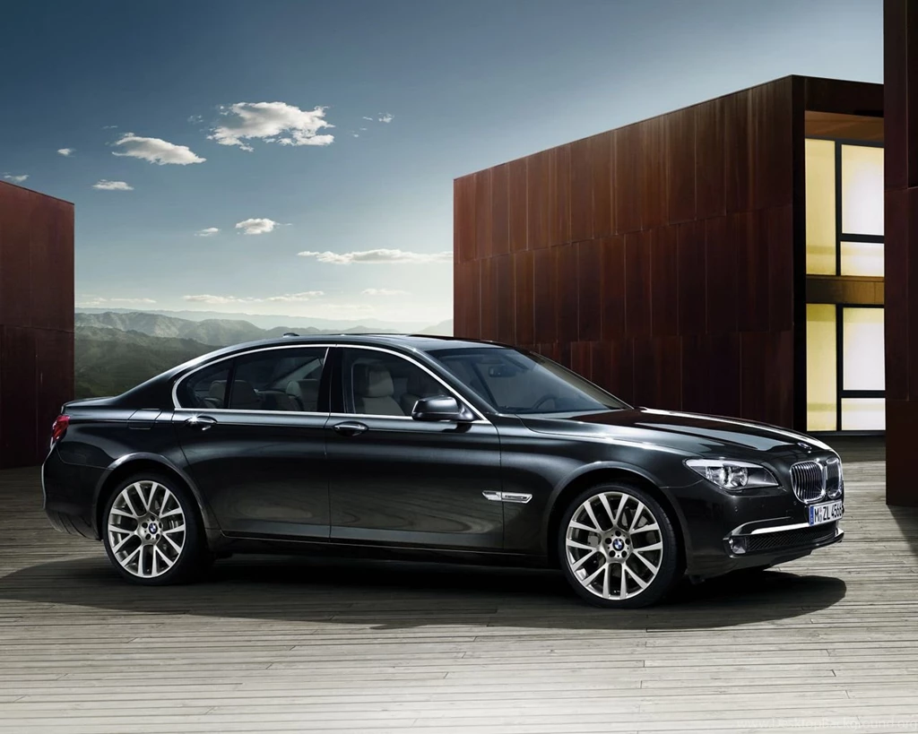 BMW 7 Series Sedan Wallpapers