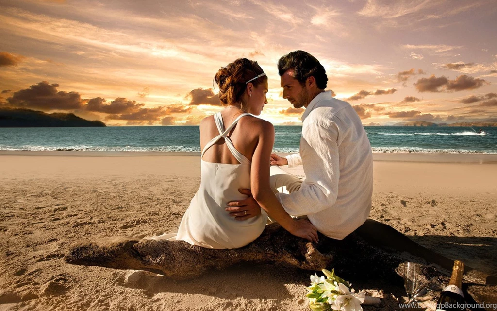 Newly Married On The Beach Widescreen Wallpapers