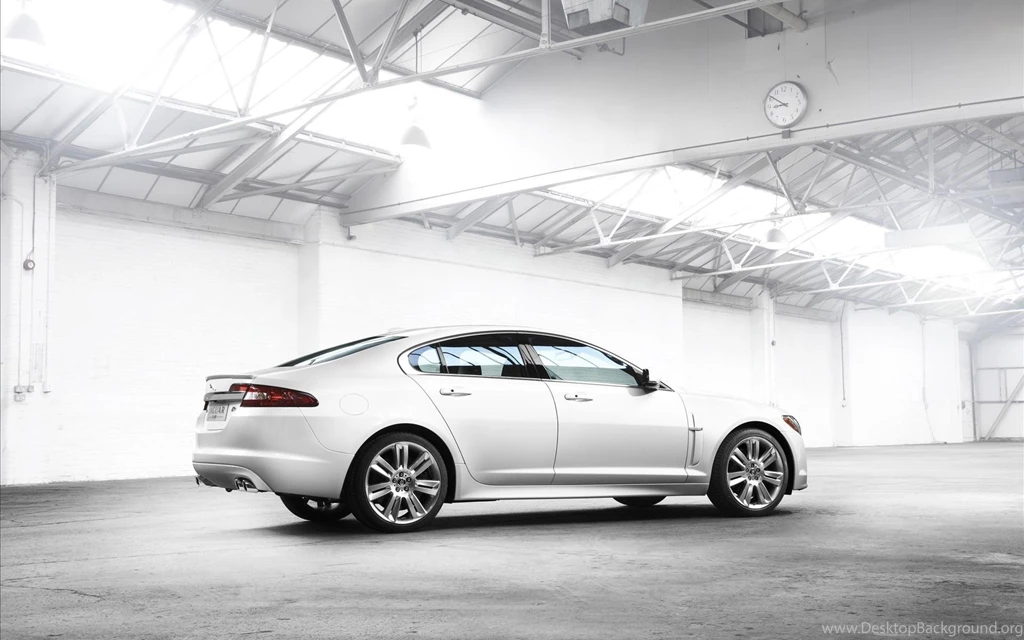 In A Garage « Free Wallpapers 1920x1200 Download Desktop Pictures HD