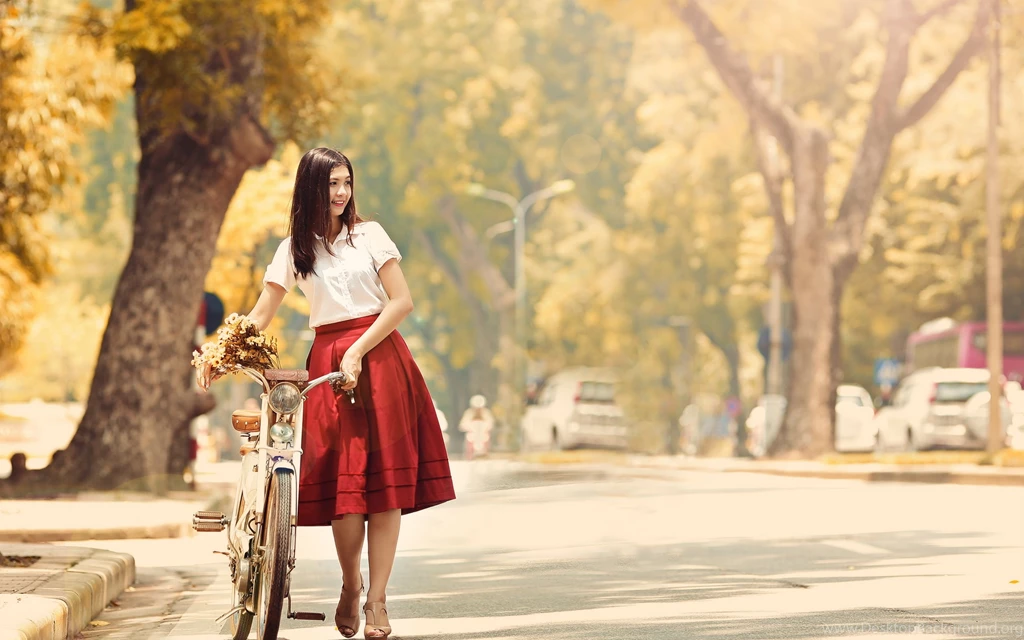 Photo Vintage, Bicycle, Ha Noi, Red Dress, Street, Autumn