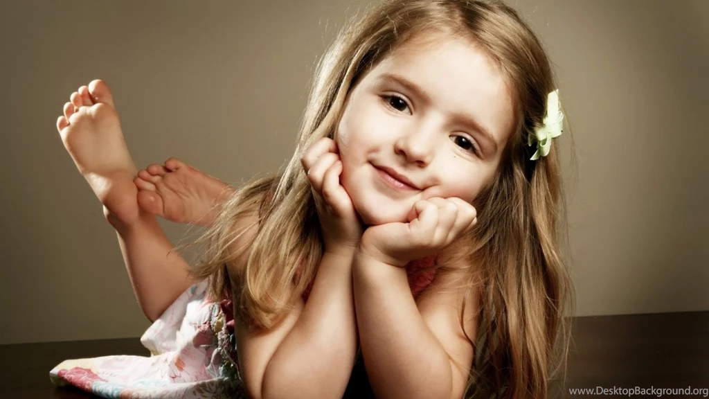 Pretty Cute Girl Wallpapers