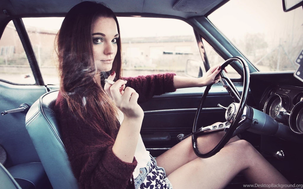 Lovely Girl Model Ford Mustang Car Wallpapers