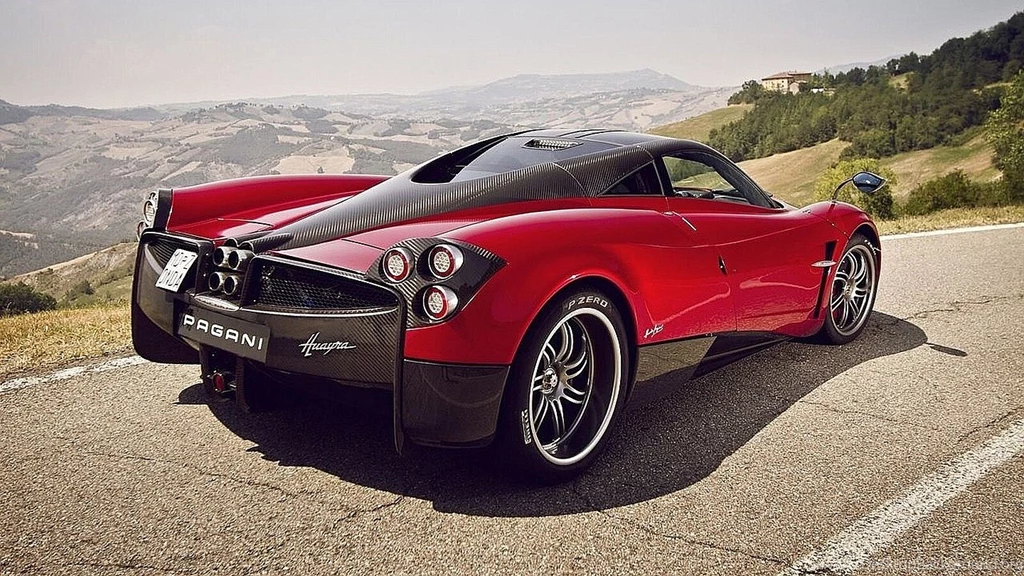 43 Pagani Huayra HD Wallpapers