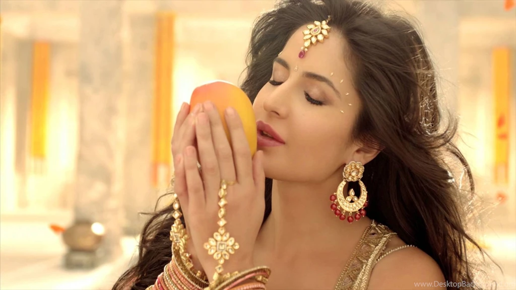Katrina Kaif Most Popular Bollywood Actress Wallpapers In Slice Juice Add.jpg