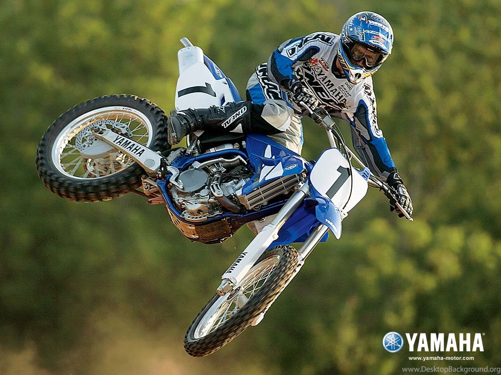 Yamaha motocross bike wallpaper 1.jpg