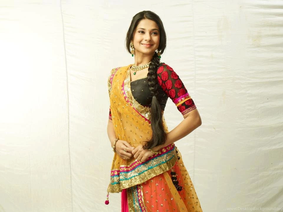 Jennifer winget photos in rajashthani clothes 3875.jpeg