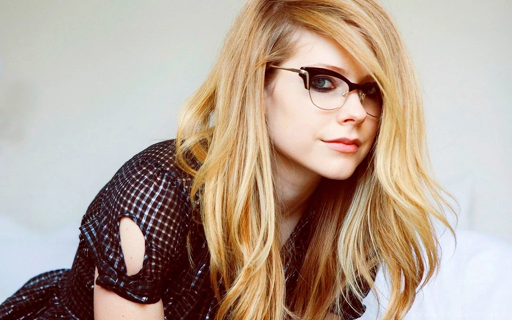 Avril Lavigne Hd Wallpapers HD Wallpapers Pretty