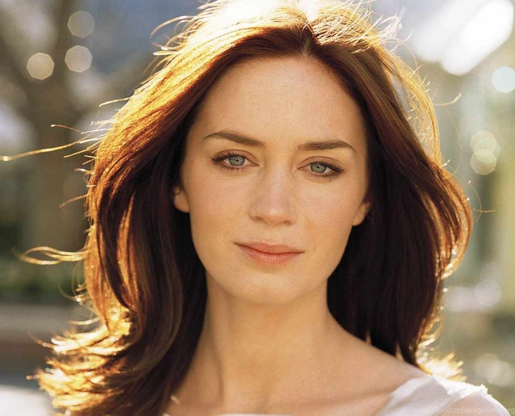 Emily Blunt Wallpapers