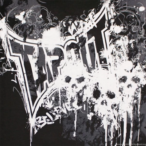 TapouT Skull Paint Black Graphic T Shirt