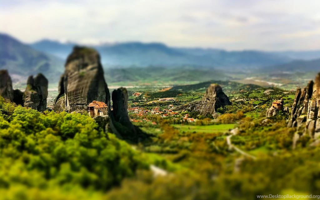 Miniature Meteora Wallpapers