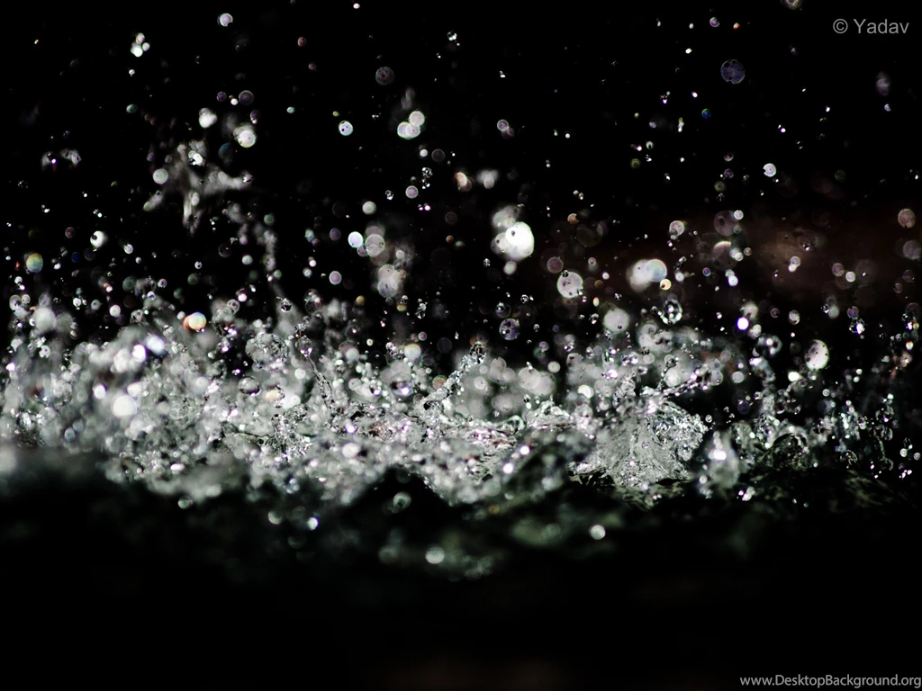 Free Wallpapers Water Drops Movements 2048x1536 Wallpapers
