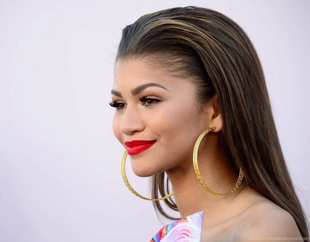 15 Zendaya Beautiful Singer Dancer Actress Photos Yoanu.com