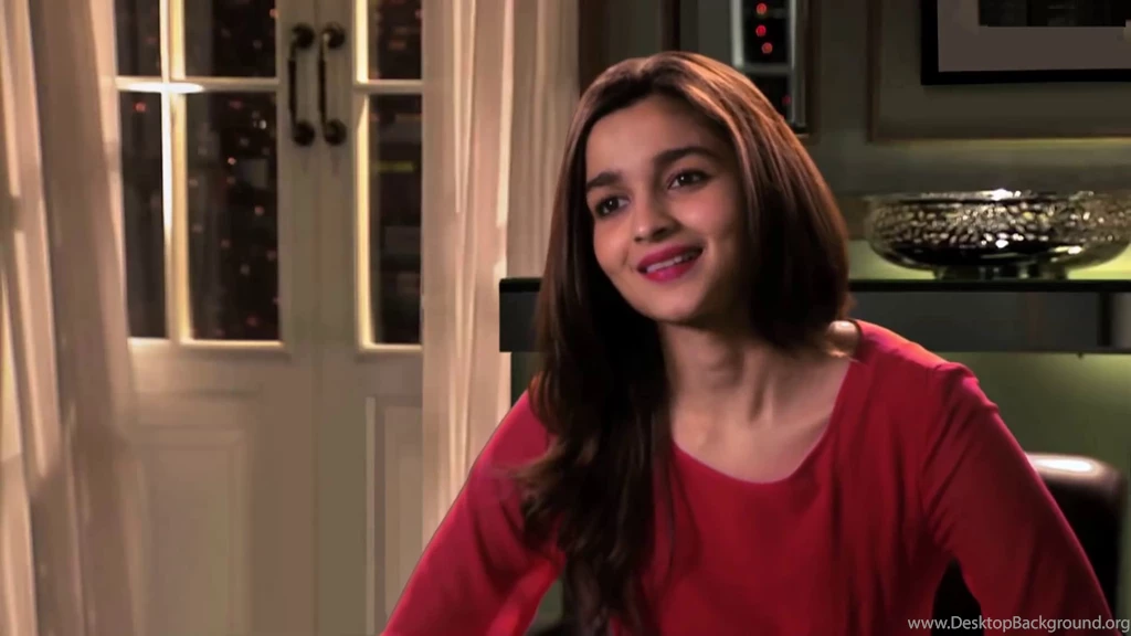 Beautiful Smile Face Of Indian Bollywood Celebrity Alia Bhatt With ...
