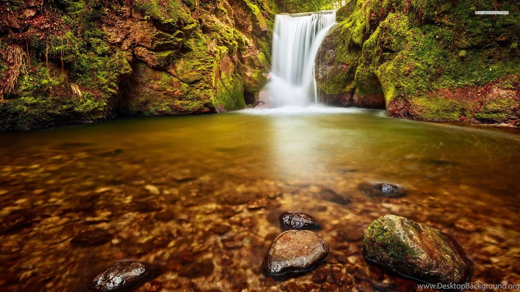 Beautiful Waterfall Between The Mossy Cliffs Wallpapers