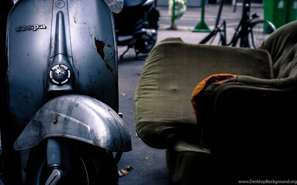 Old Vespa Scooter Exclusive HD Wallpapers