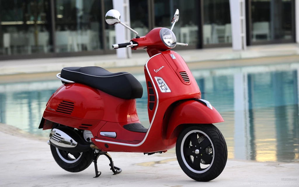 Moto Vespa Roja Wallpapers