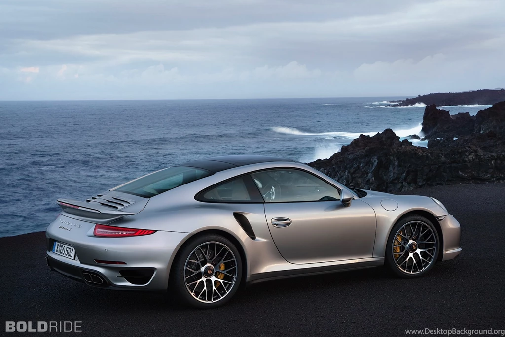 2014 Porsche 911 Turbo S Images