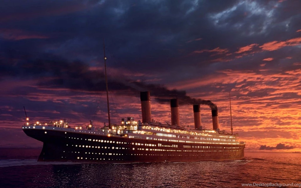 Titanic Ship In Sea At Nigh HQ Wallpapers