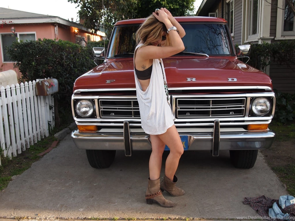 Purse 'n Boots: Built Ford Tough