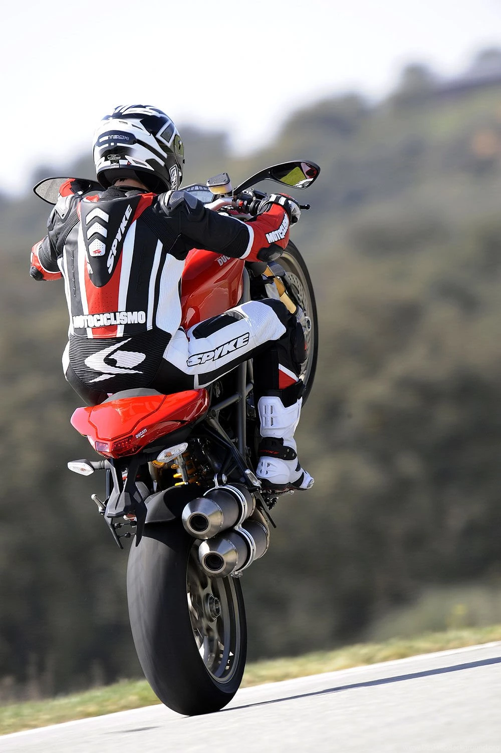 Ducati Bike Models   Ducati Streetfighter 1100 S Wallpapers