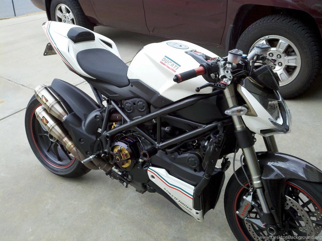 Motorcycle wallpapers ducati streetfighter white wallpaper 34946.jpg