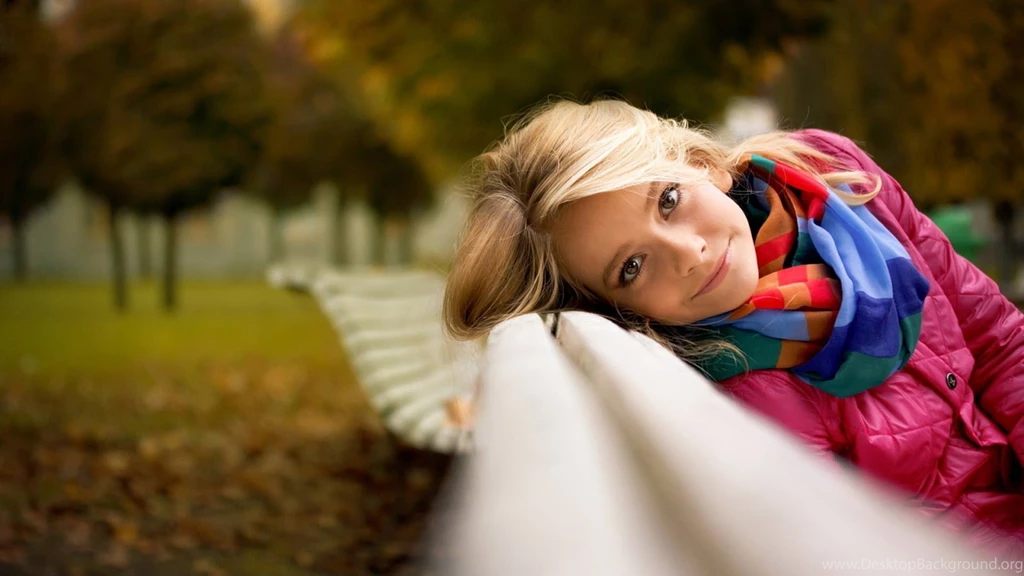 Cute Girls Wallpapers 3117 1600x900 Px ~ WallpaperFort.com