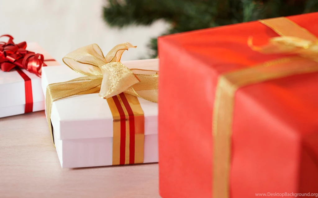 Holiday Gifts Wallpapers And Images Wallpapers, Pictures, Photos