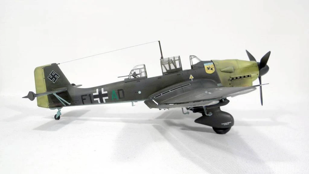 JUNKERS JU 87 B2 STUKA WALLPAPER   (