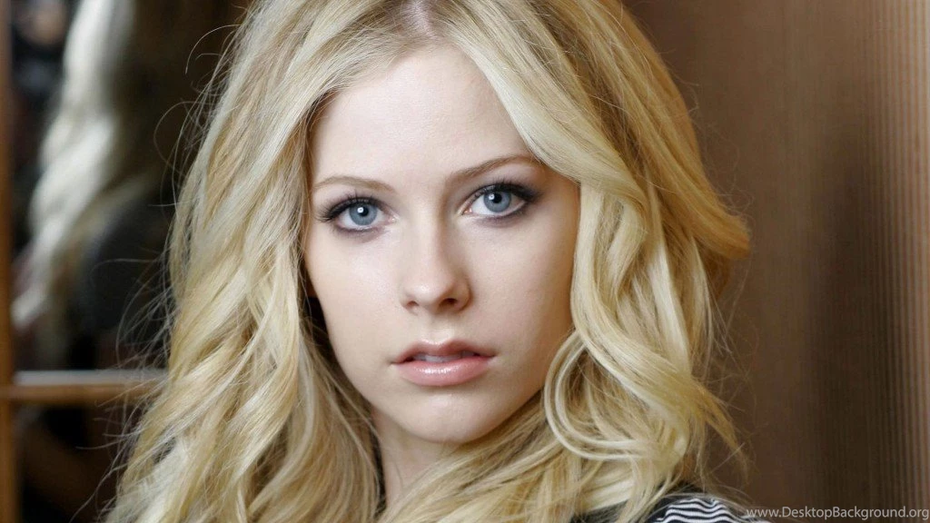 Avril Lavigne Celebrity Wallpapers Hd