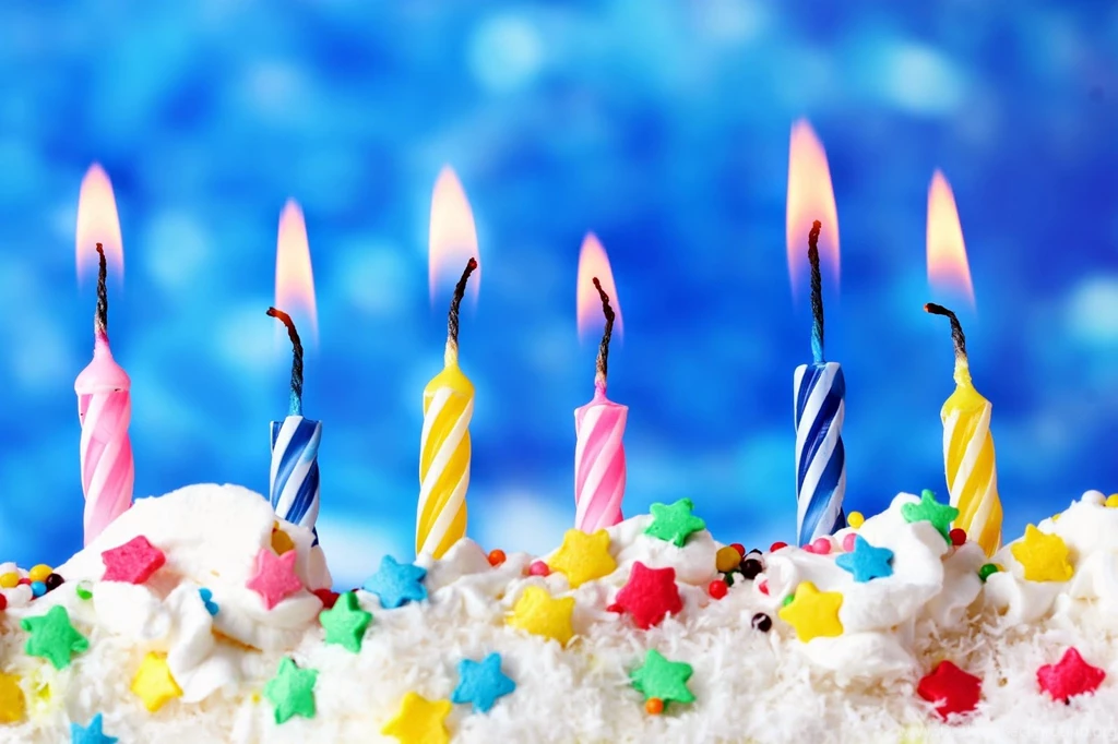 Happy Birthday Wishes Card Images With Cakes, Candles Picture For ...