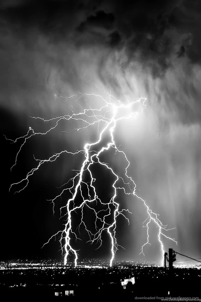Download Epic Lightning Wallpapers For iPhone 4