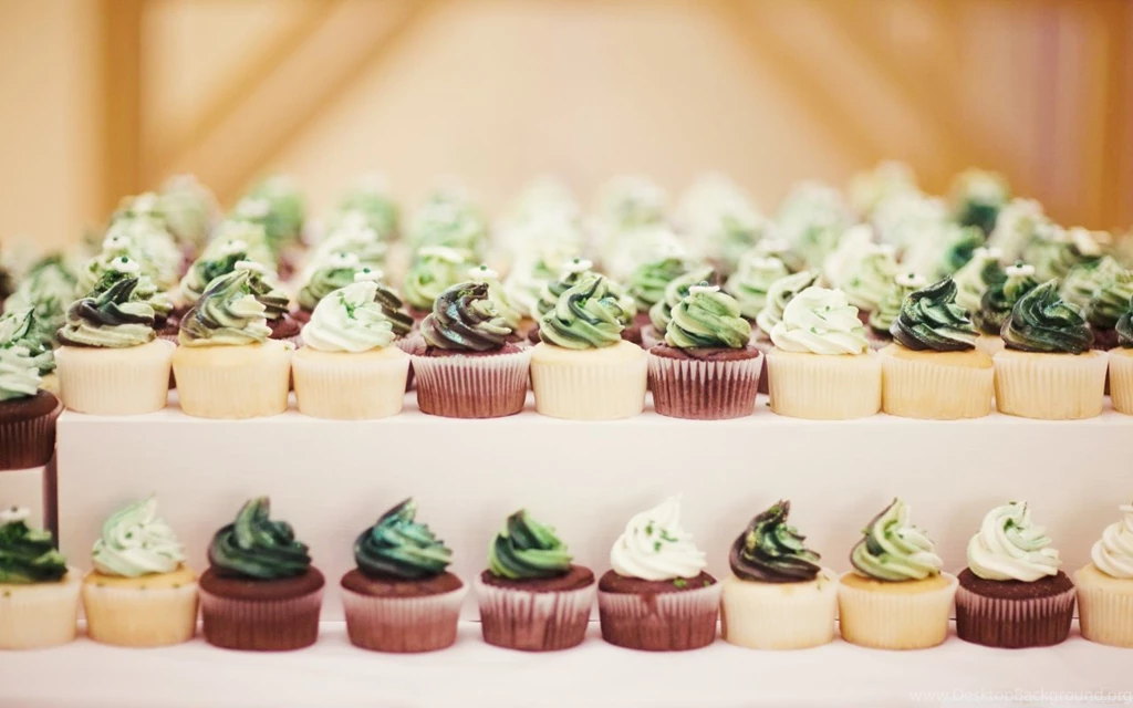 St Patricks Day Cupcakes HD Desktop Wallpapers : Fullscreen ...