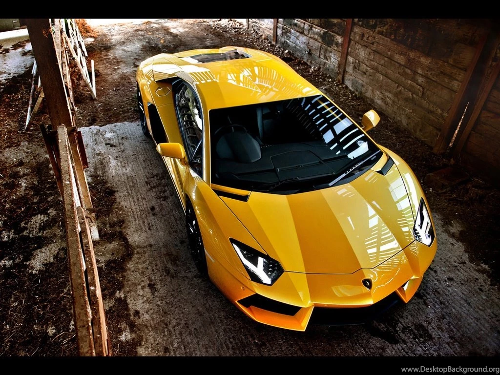1024x768 Yellow Lamborghini Aventador Wallpapers