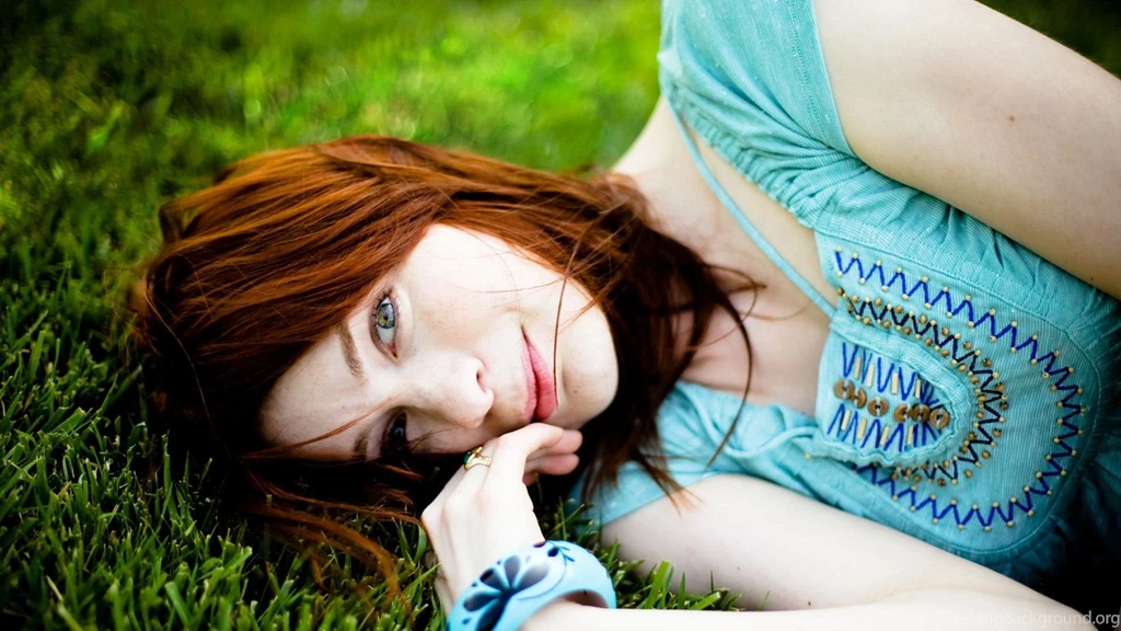 Felicia Day HD Wallpapers