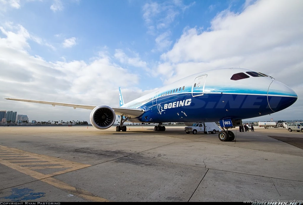 Photos: Boeing 787 8 Dreamliner Aircraft Pictures