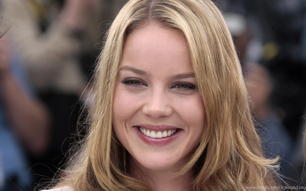 Abbie Cornish Hot
