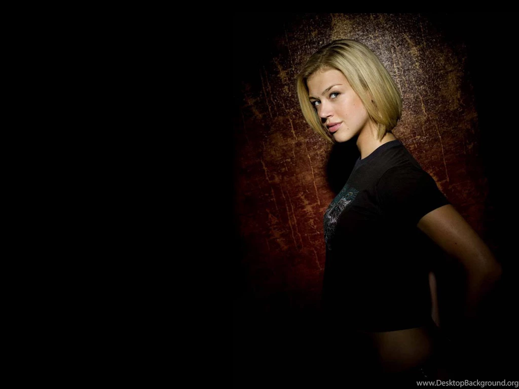 Adrianne Palicki Wallpapers