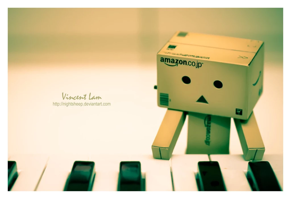 Lonely Danbo Wallpapers