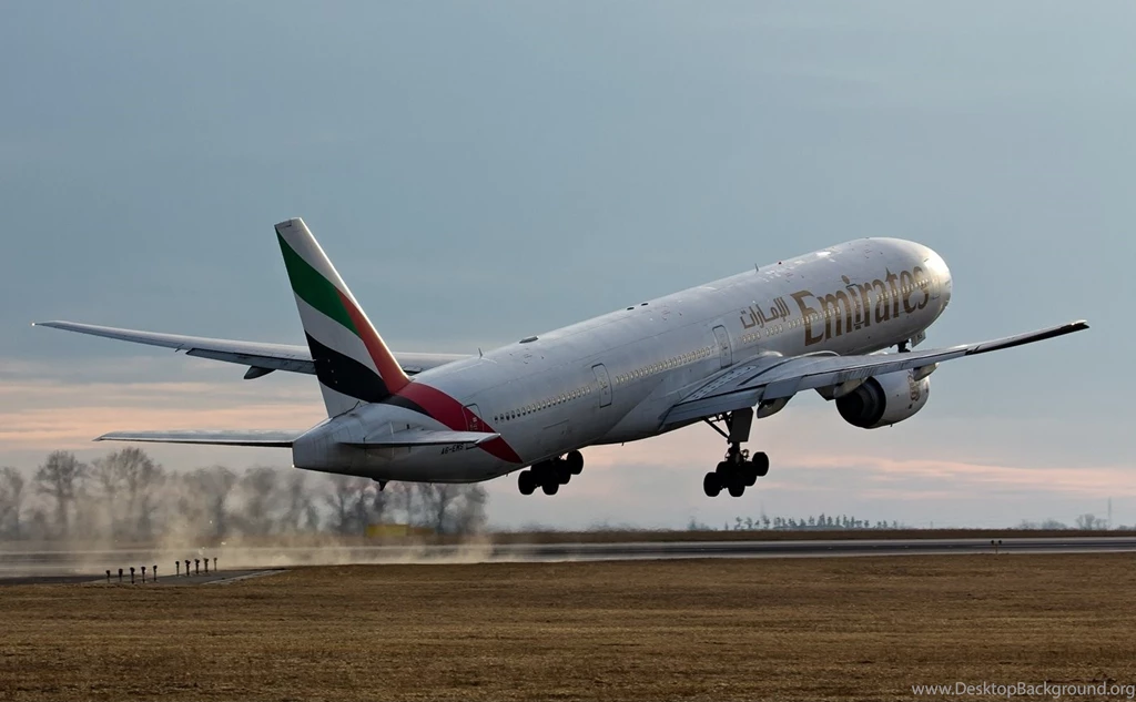 Boeing 777 300 Of Emirates Airlines Aircraft Wallpapers 3093