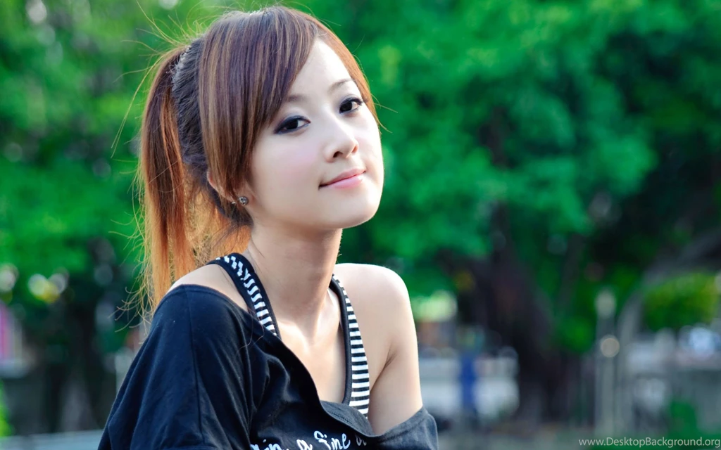 Girls Wallpapers