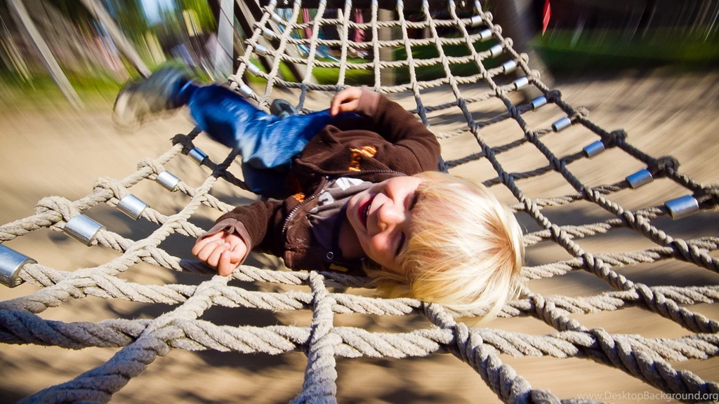 Happy Children Wallpaper HD 3.jpg