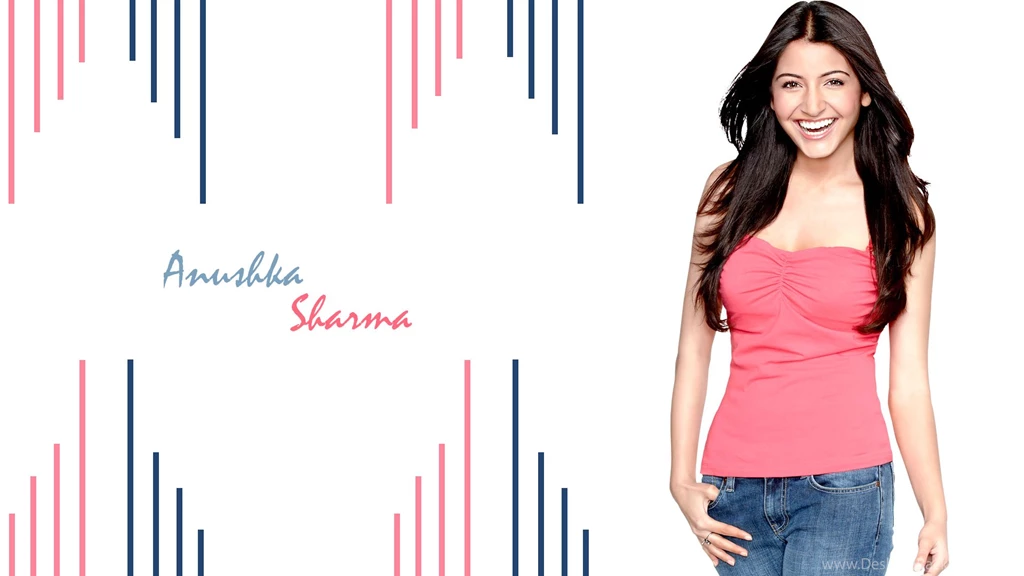 Anushka Sharma With Cute Smile