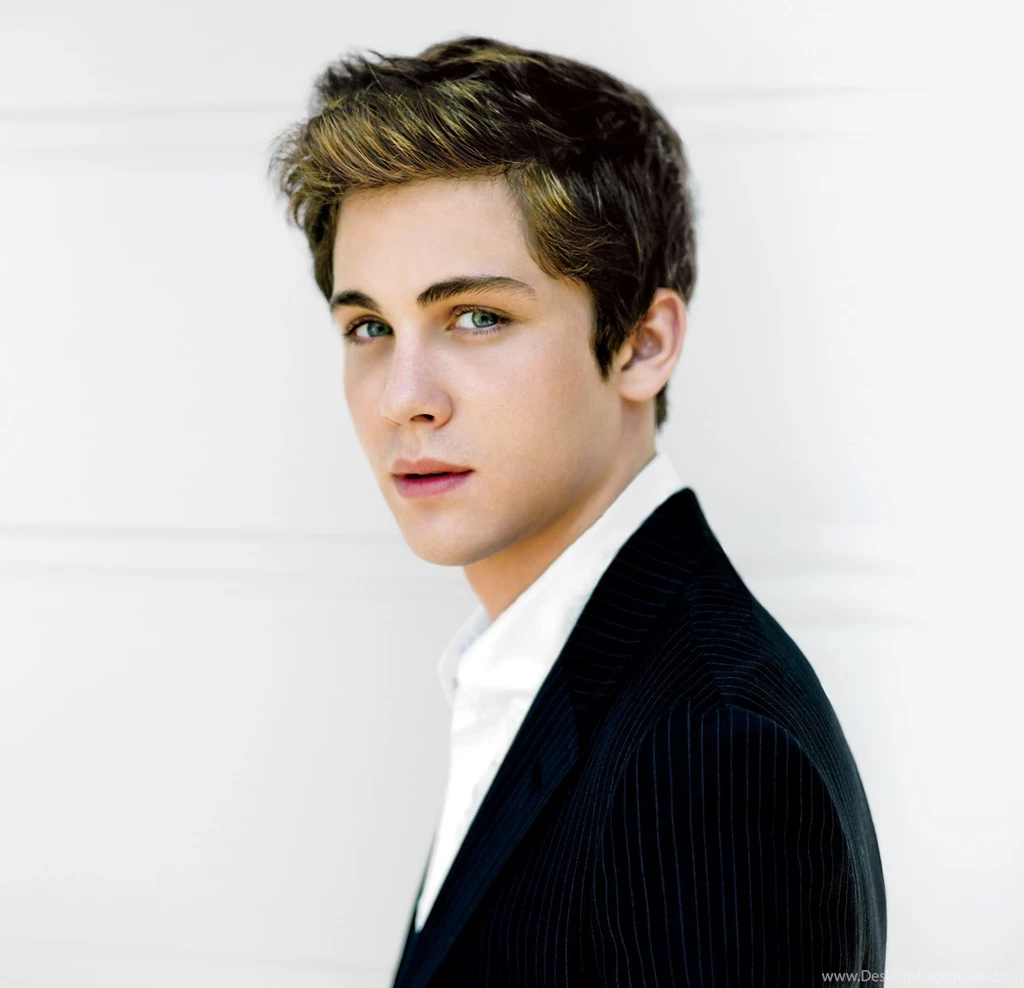 Logan Lerman Photo, Pics, Wallpapers Photo