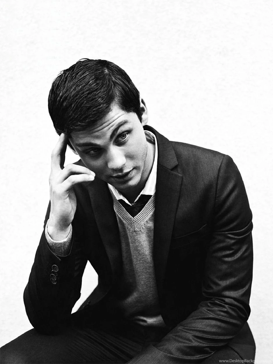 Logan Lerman Photo, Pics, Wallpapers Photo