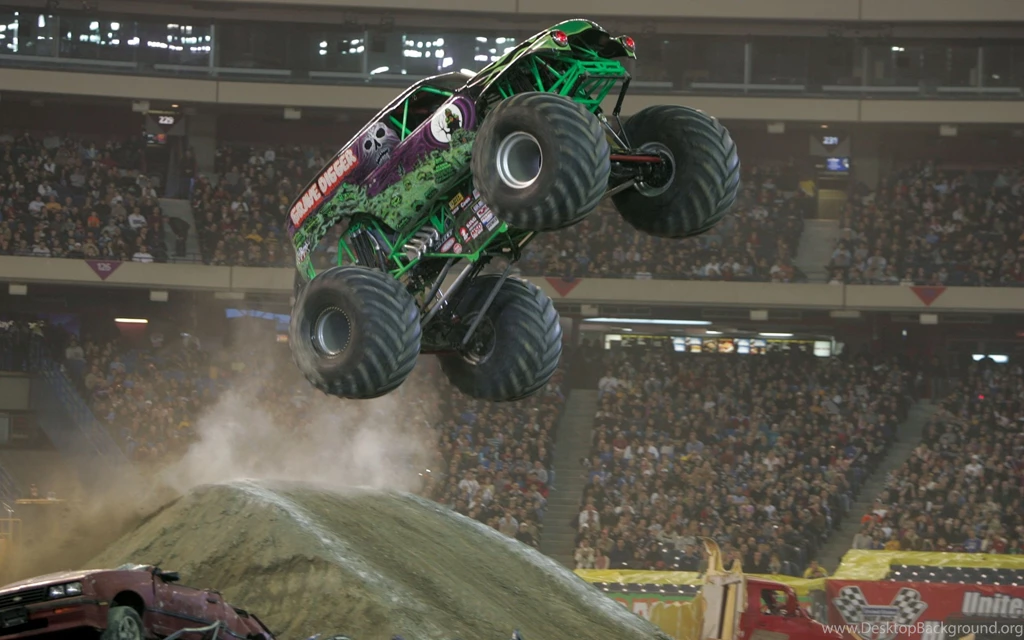 25 Monster Truck HD Wallpapers