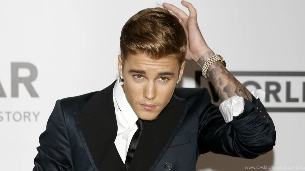 Justin Bieber Full HD Backgrounds / 1920x1080
