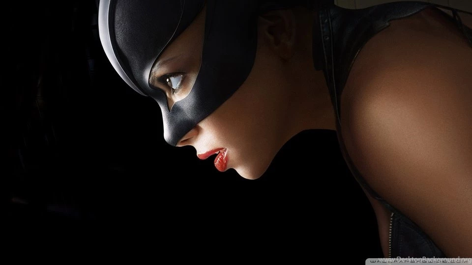 Catwoman HD Desktop Wallpapers : High Definition : Fullscreen : Mobile