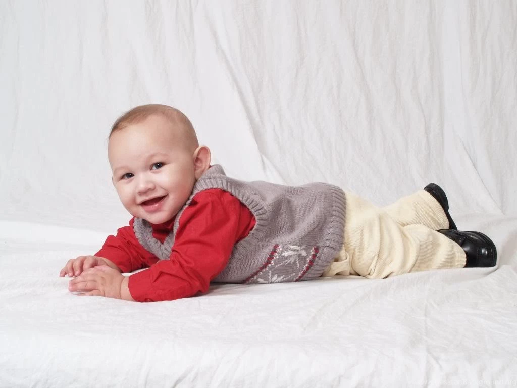 New Born Baby Boy Pictures Wallpapers