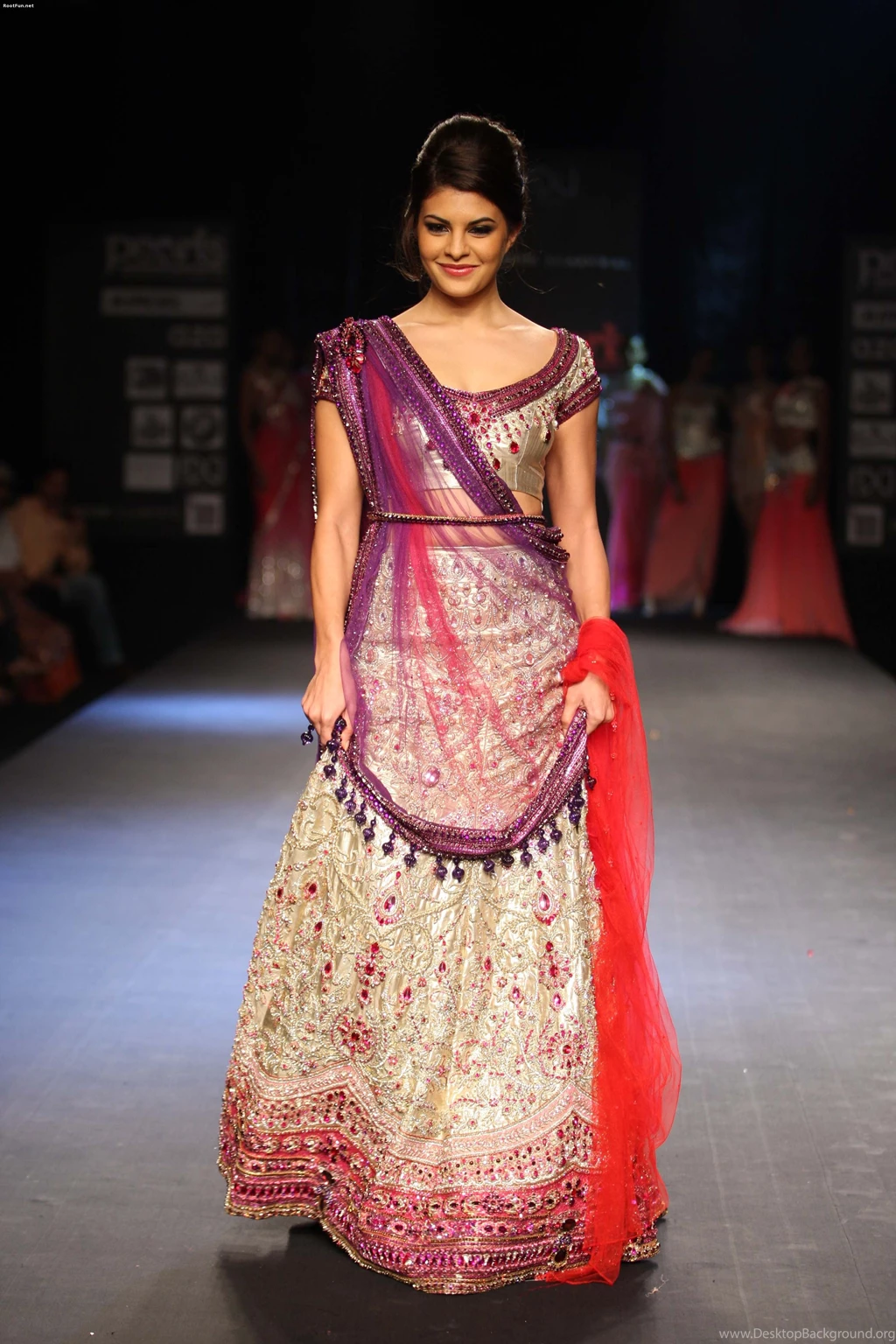 Jacqueline Fernandez HD Wallpapers